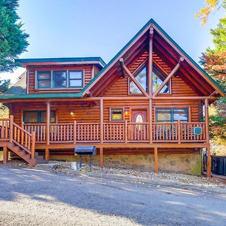 Pigeon Forge Cabin Rental With Decks And Hot Tub! Exterior photo